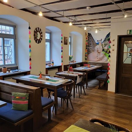 Gasthaus Zur Rose, Peruanisches Restaurant Und Franzoesisches Cafe Zell am Main Luaran gambar